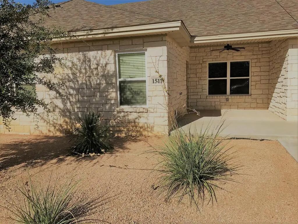 1511 Club Dr, Midland