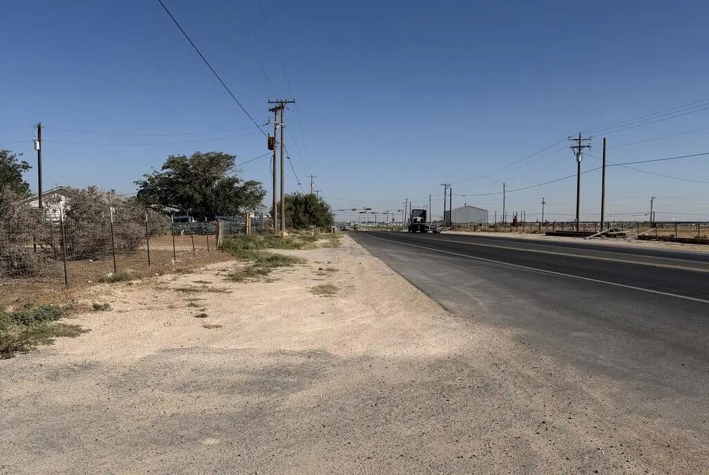 3608 Fm 715, Midland