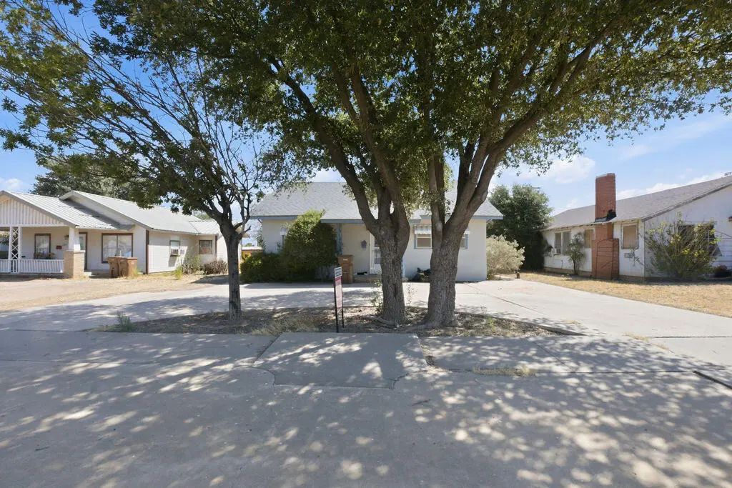 1209 Johnson Ave, Big Spring