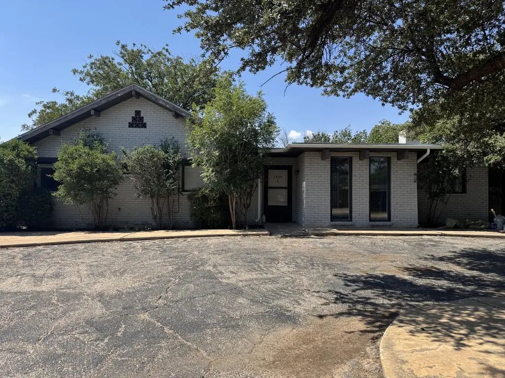 2400 Golf Course Rd, Midland
