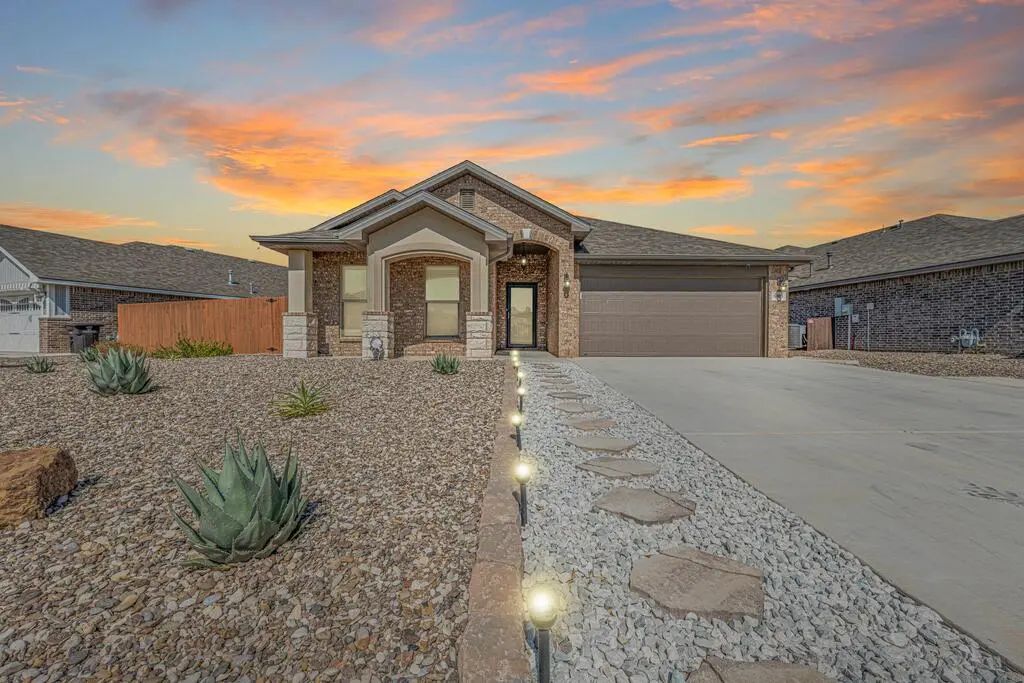 6803 Baron Dr, Midland