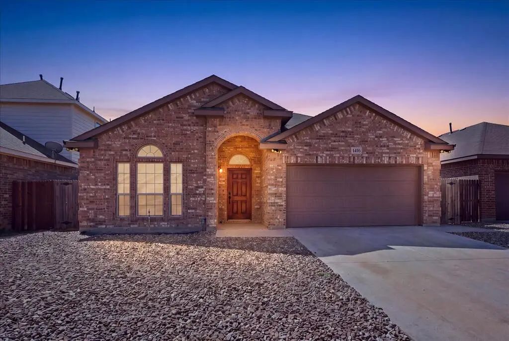 1416 Cerrillos Ave, Midland