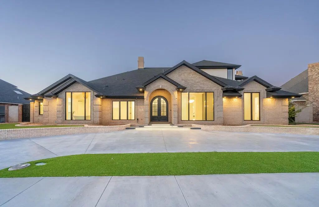 3926 Fairwood Court, Midland