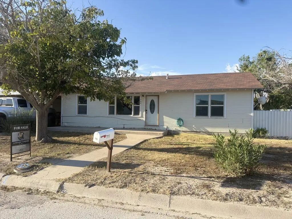 705 1st, Big Lake