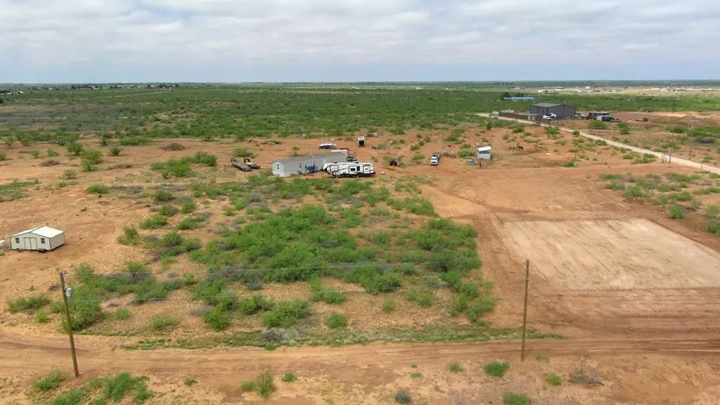 12313 County Rd 148, Midland