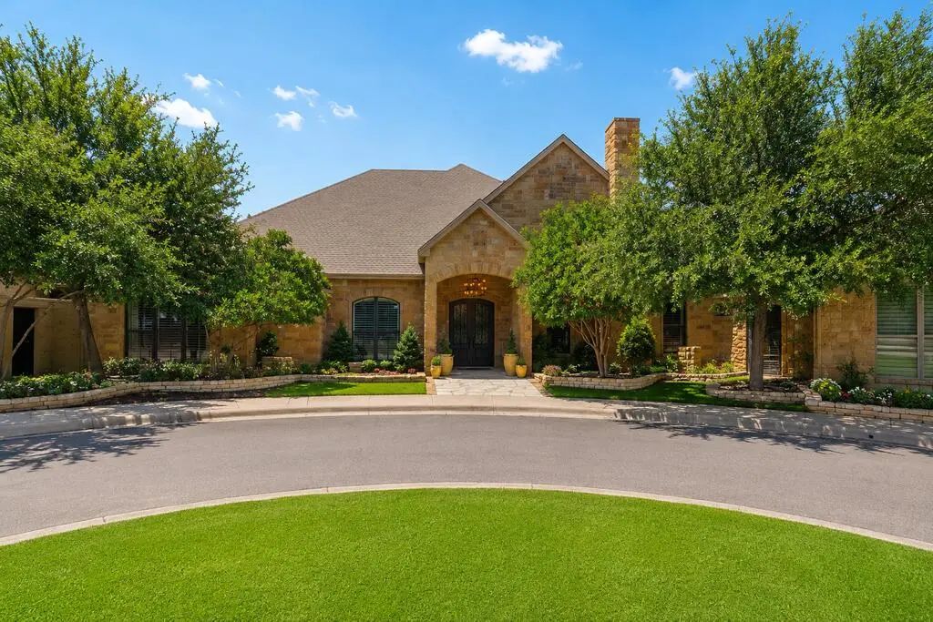 3313 Ebbets, Midland