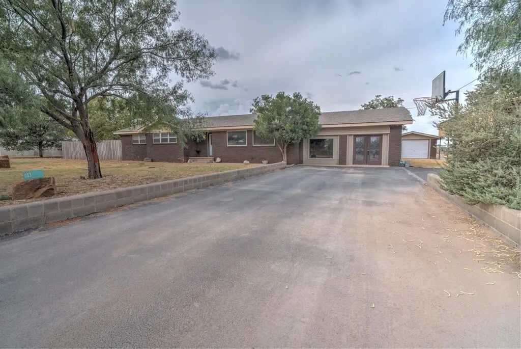 603 County Rd 140, Midland