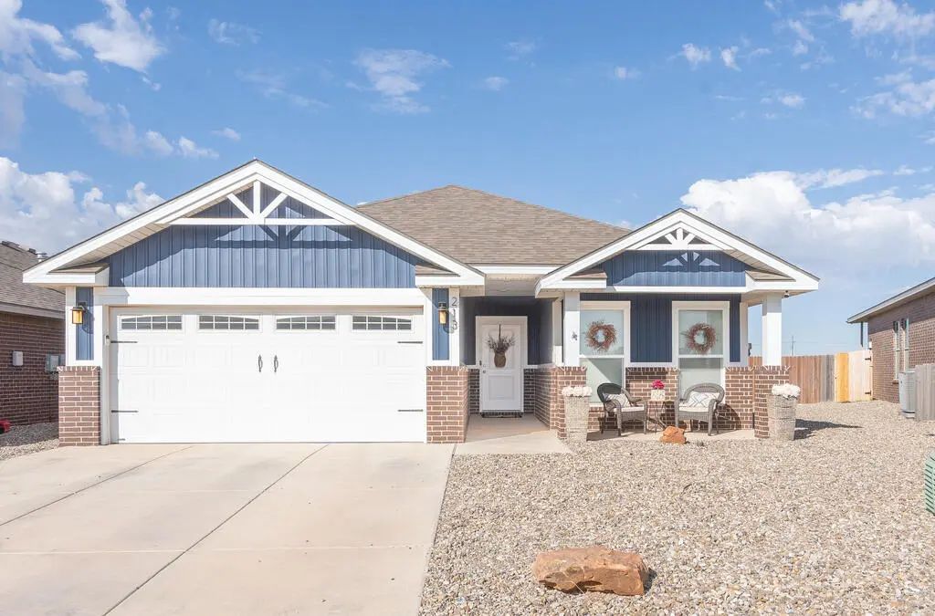 213 Pioneer Cir, Midland
