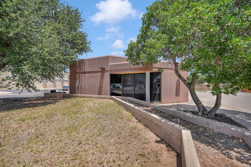 710 Big Spring St, Midland