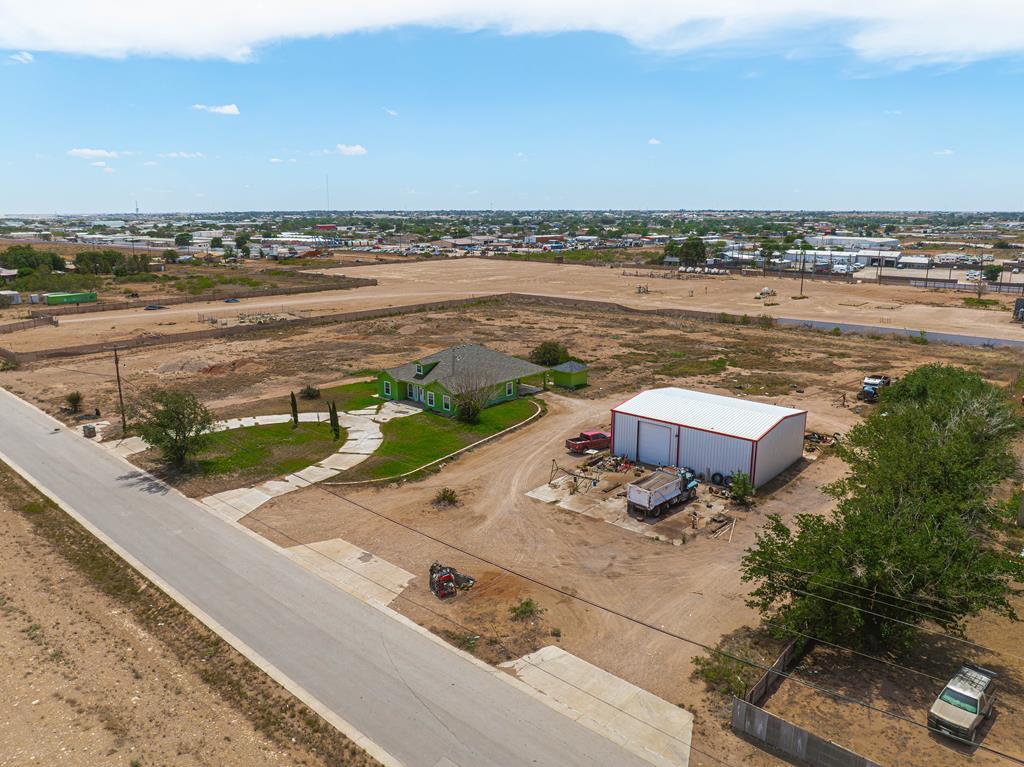 2501 County Rd 110, Midland