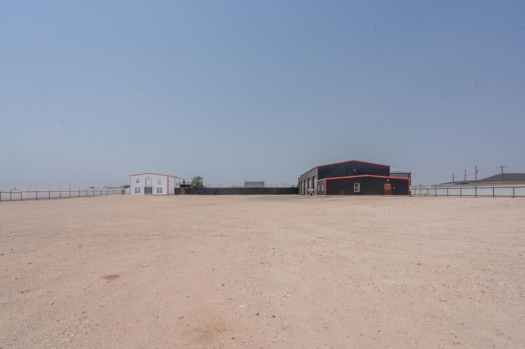 5702 County Rd 1202, Midland