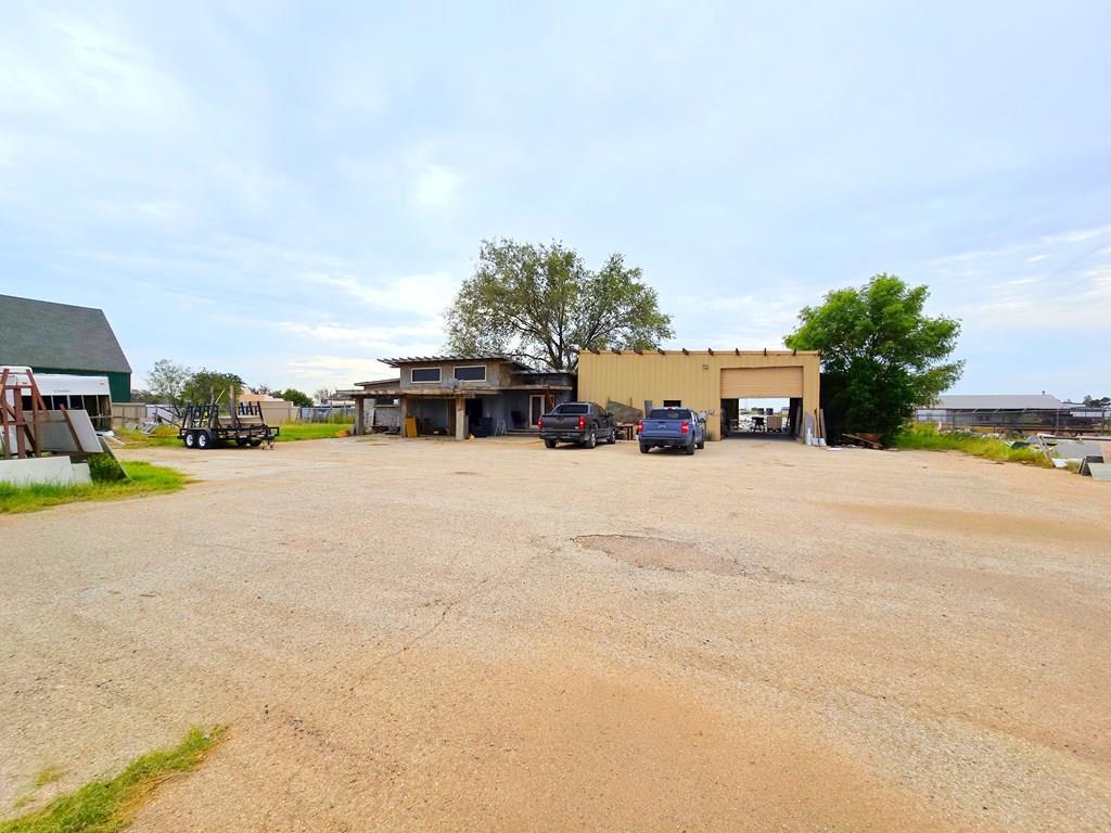 5908 County Rd 62, Midland