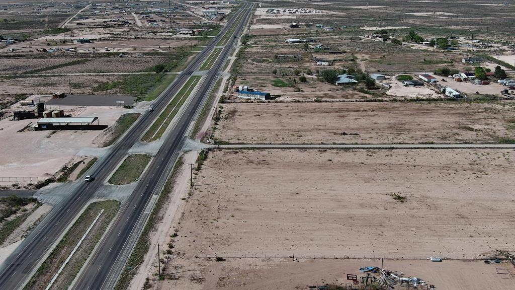 0000 Bass St., Crane