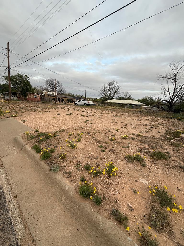 318 9th St, Big Spring