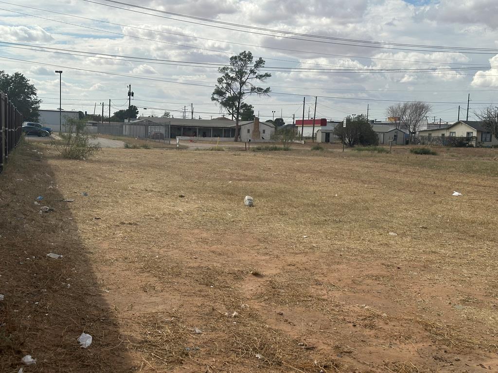 1906 Main St, Midland