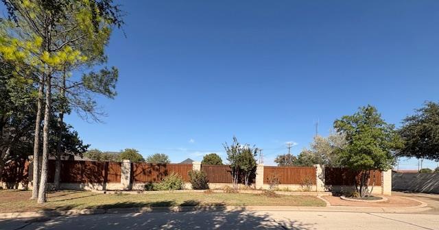 5037 Mira Vista Circle, Midland