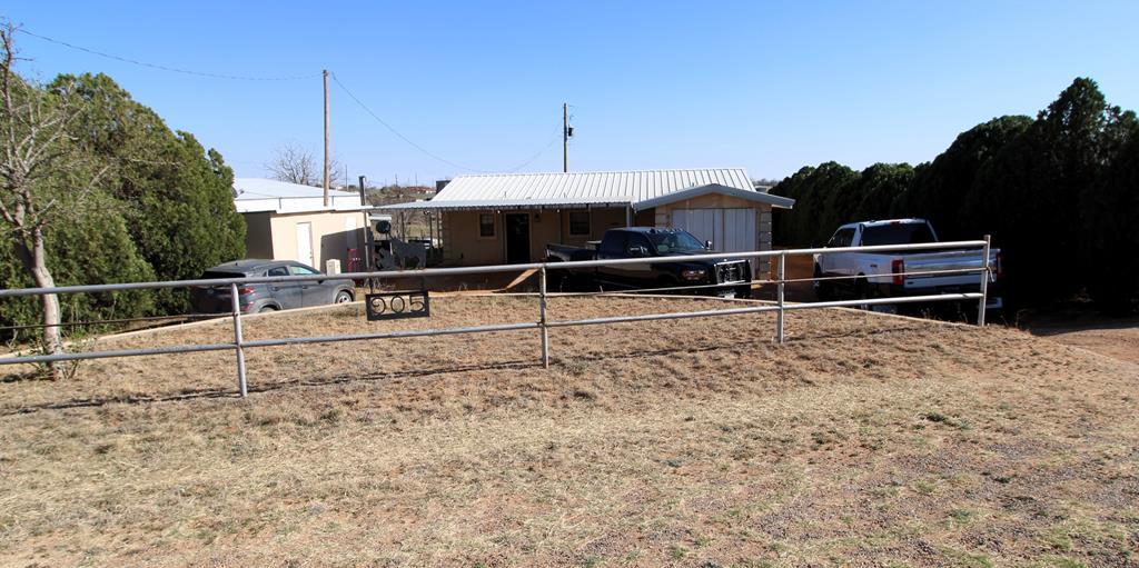 905 Lcr 311, Colorado City