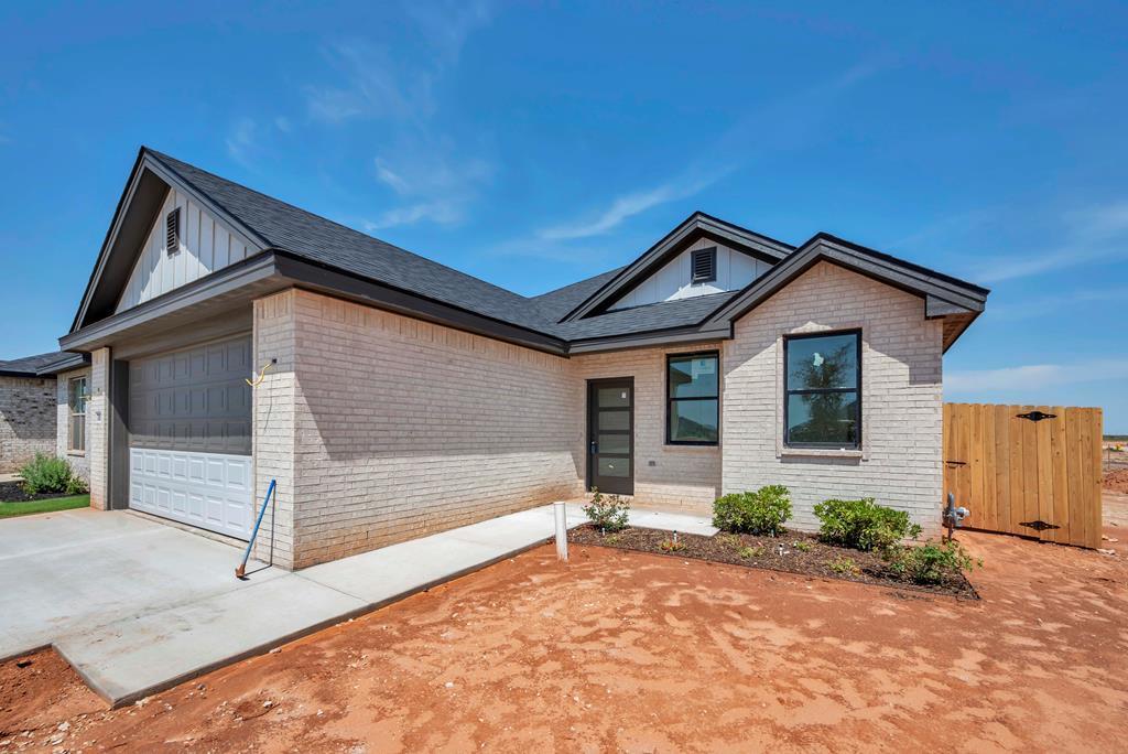 7102 Arkose, Midland