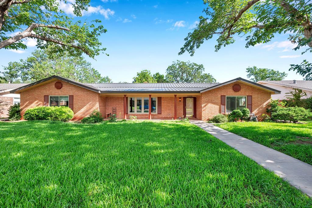 2806 Auburn Dr, Midland