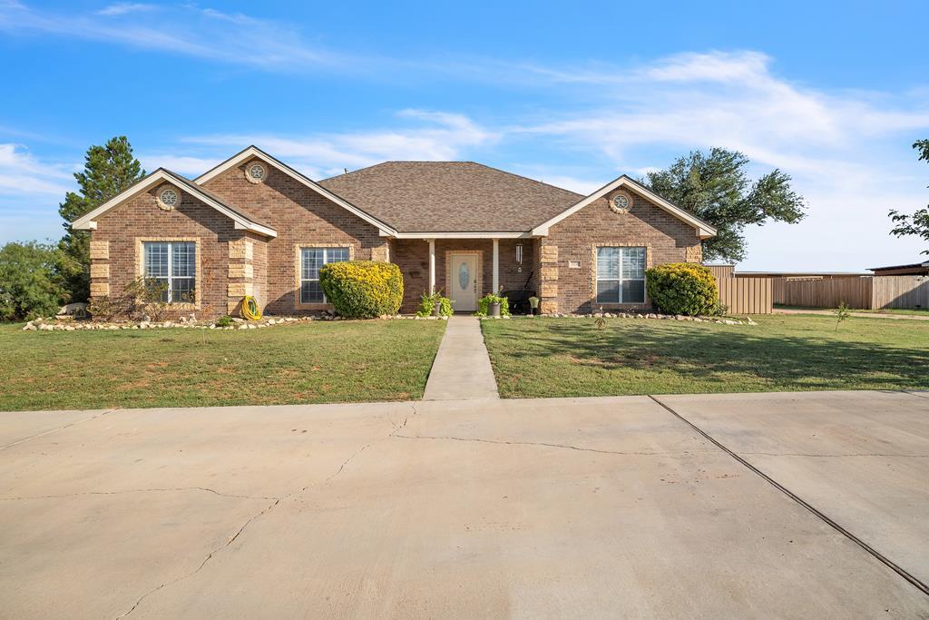 806 County Rd 140, Midland