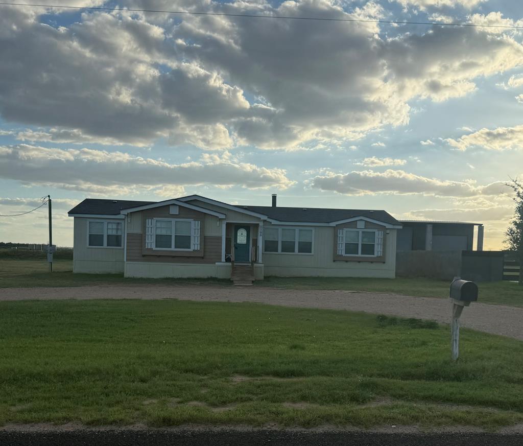 2108 County Rd 1140, Midland