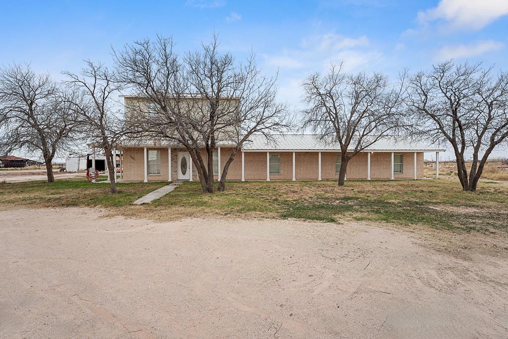11911 County Rd 56, Midland