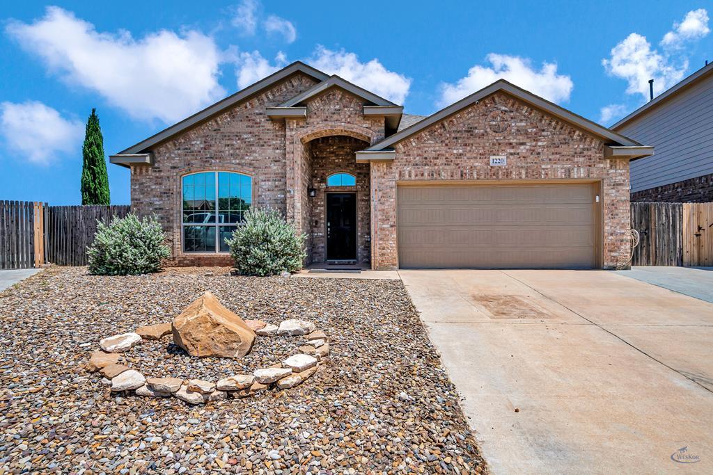1220 Conquistador Court, Midland