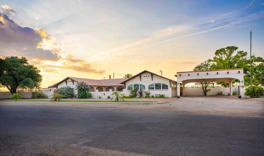 1501 School Street, Stanton