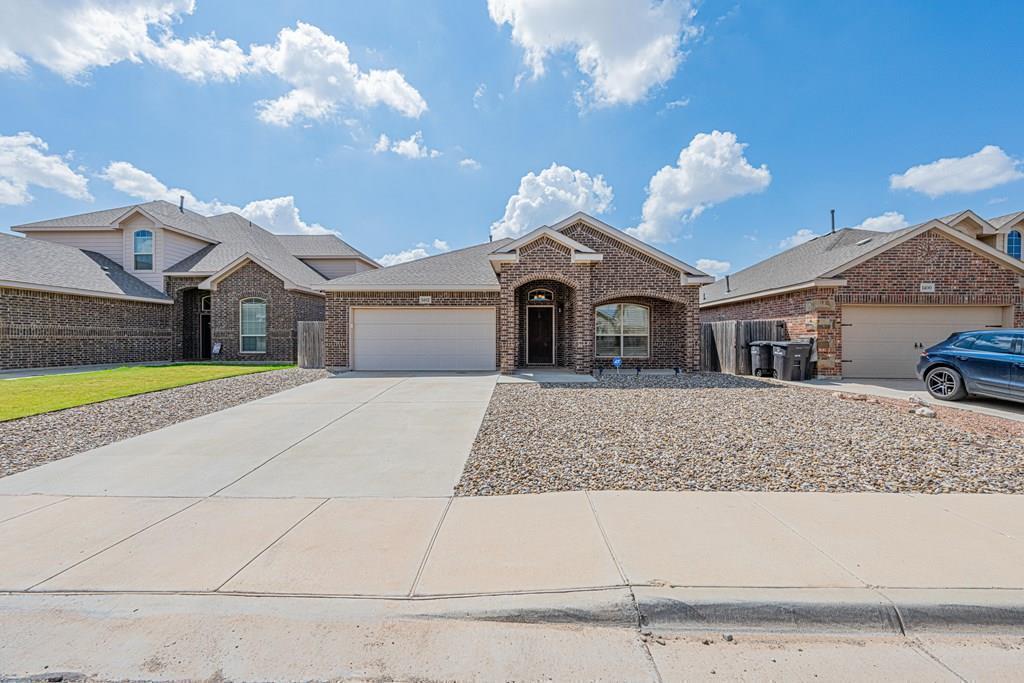 1402 Cerrillos Ave, Midland