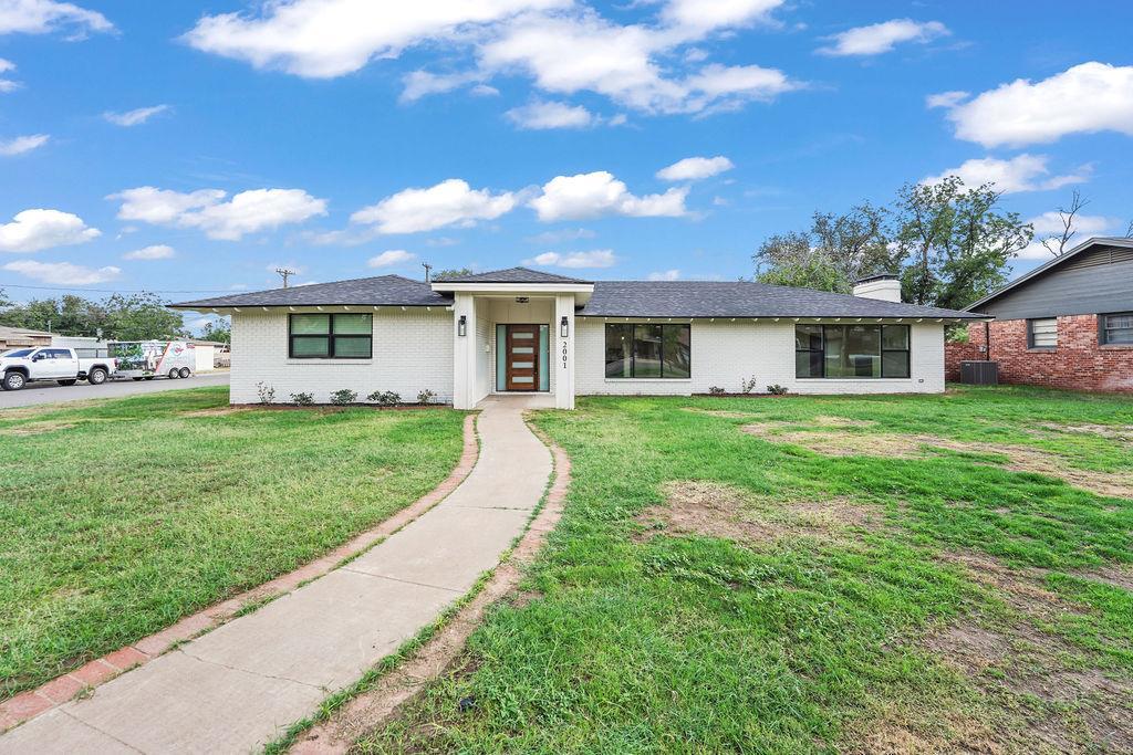 2001 Country Club Dr, Midland