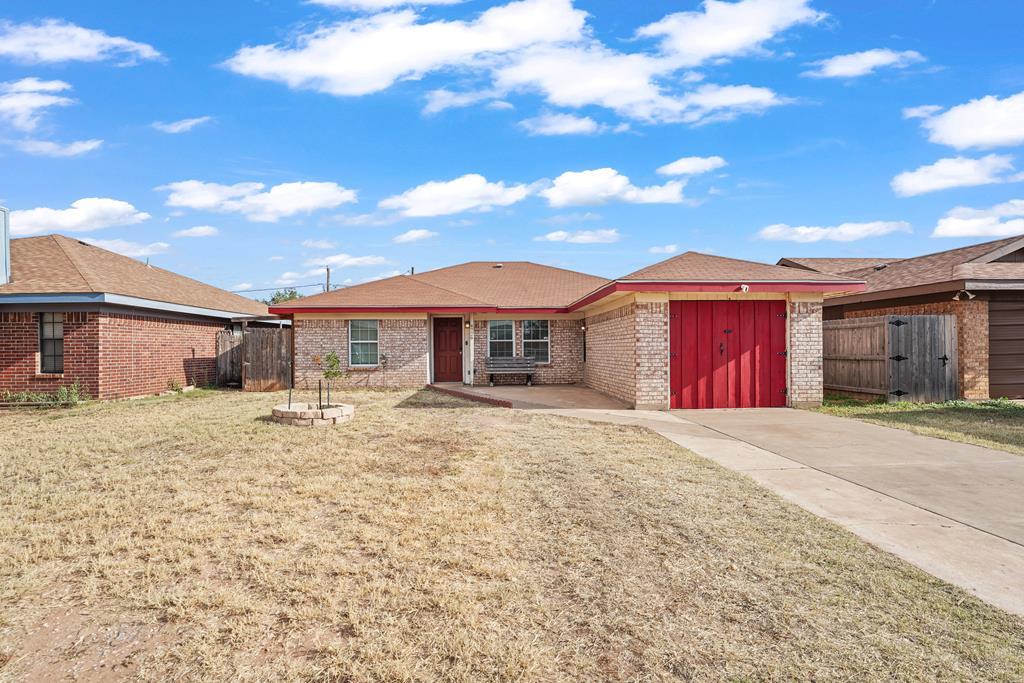 4729 Country Club Dr, Midland