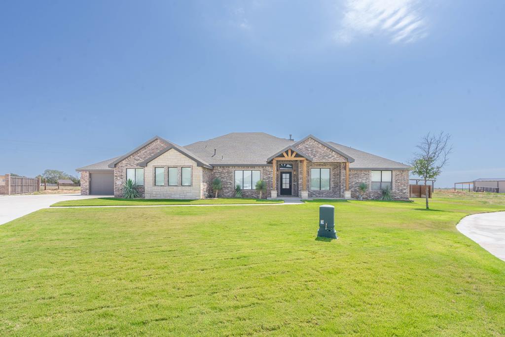 7404 County Rd 112, Midland