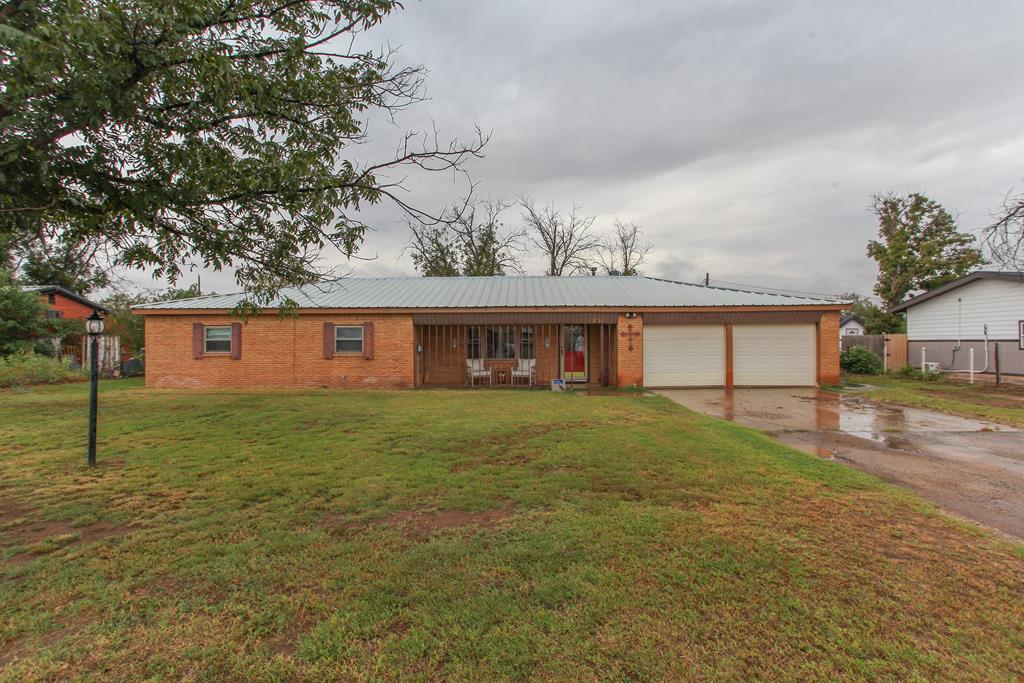 121 Jonesboro Rd, Big Spring