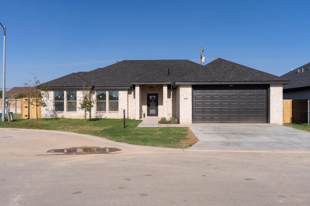 1008 Killdeer, Midland