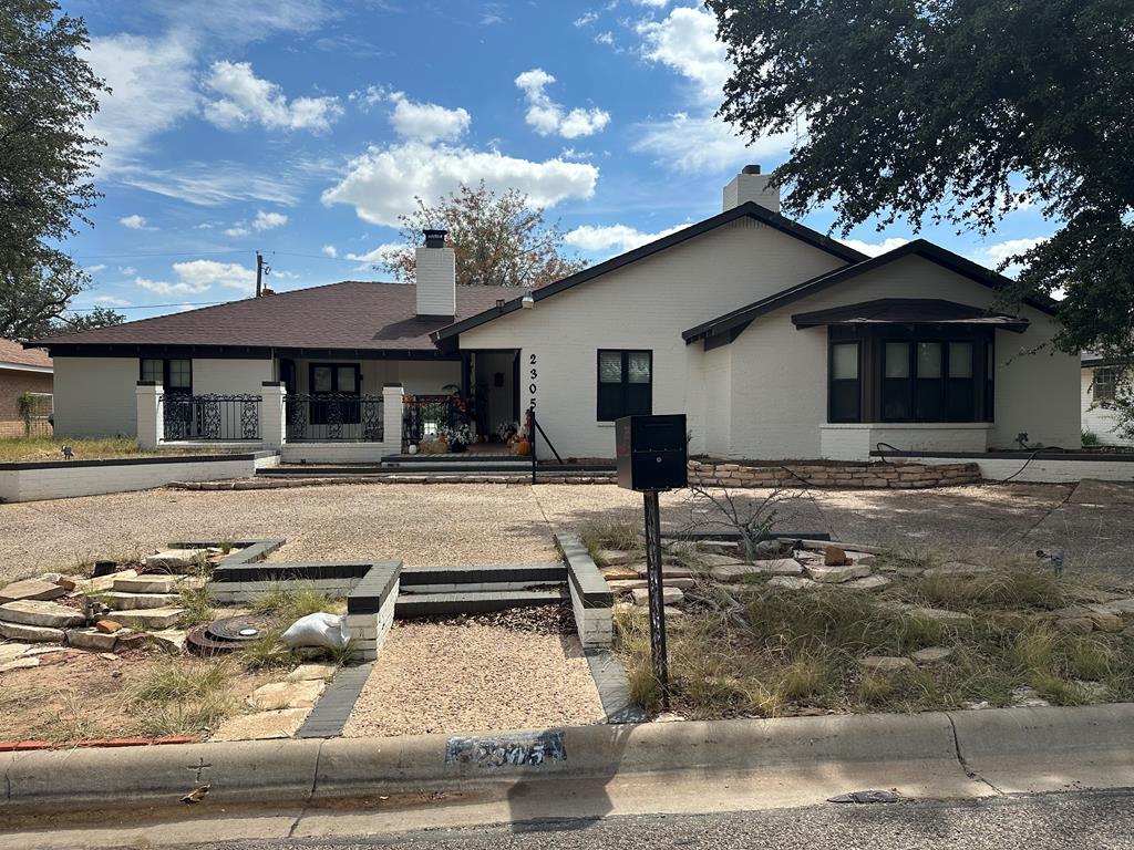 2305 Auburn Place, Midland