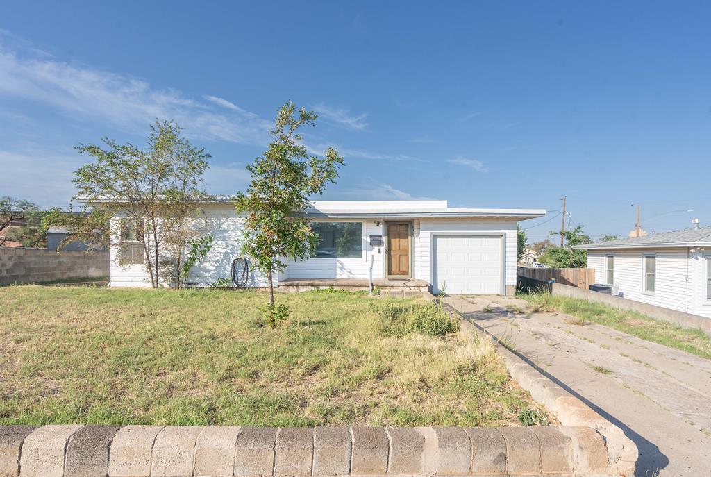 602 Caylor Dr, Big Spring