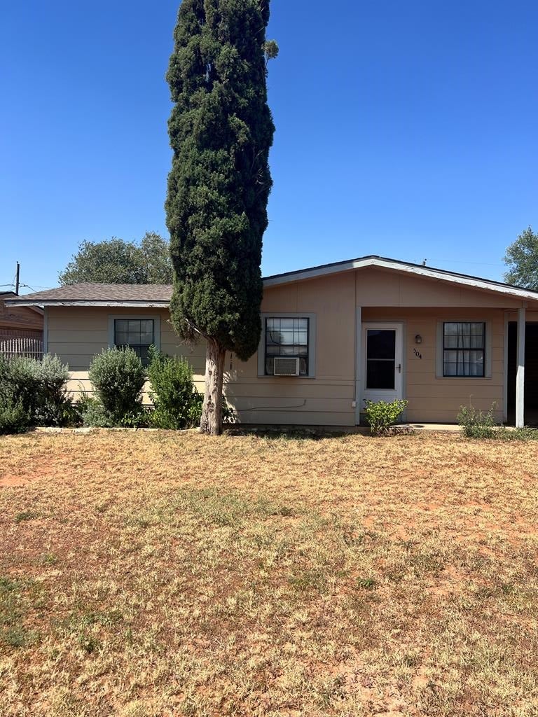 504 Howard Dr, Midland