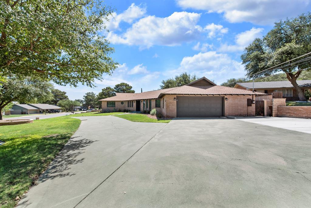 700 Highland Dr, Big Spring