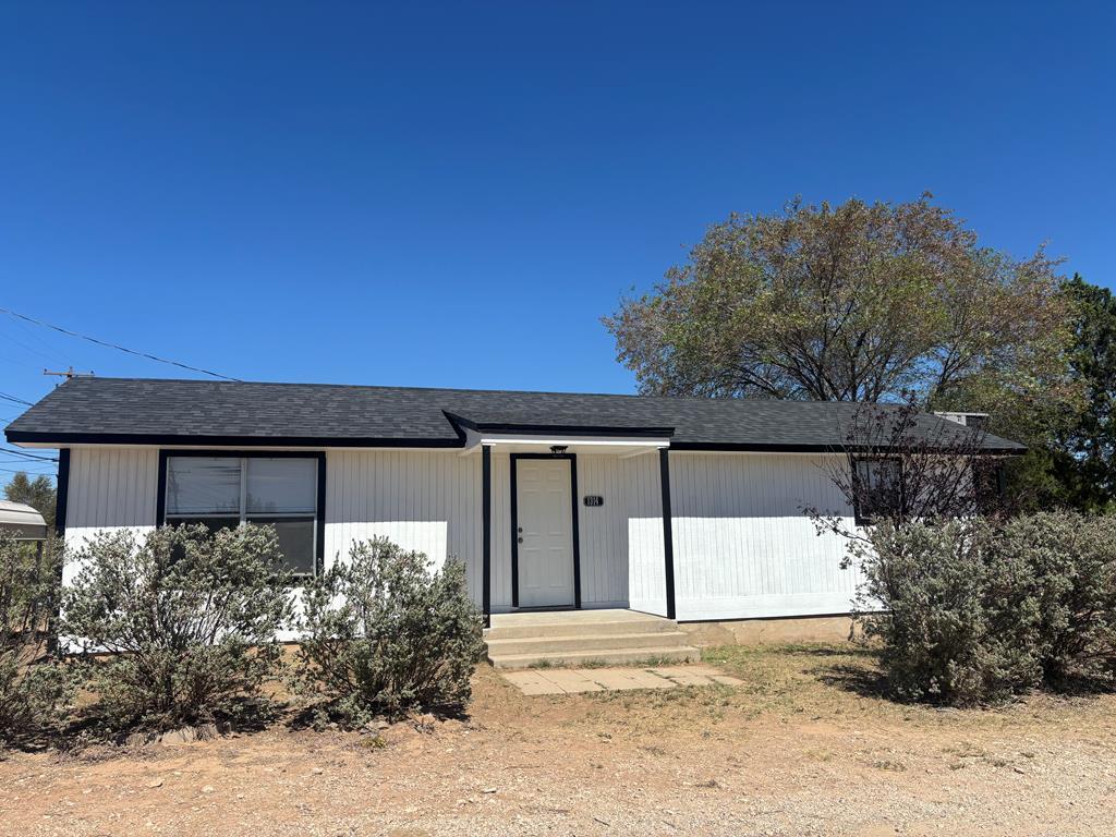 1314 Birdwell Lane, Big Spring