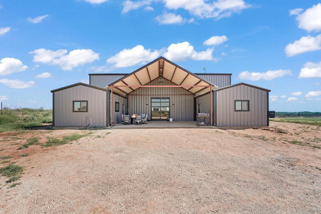 6319 County Rd 1056, Midland