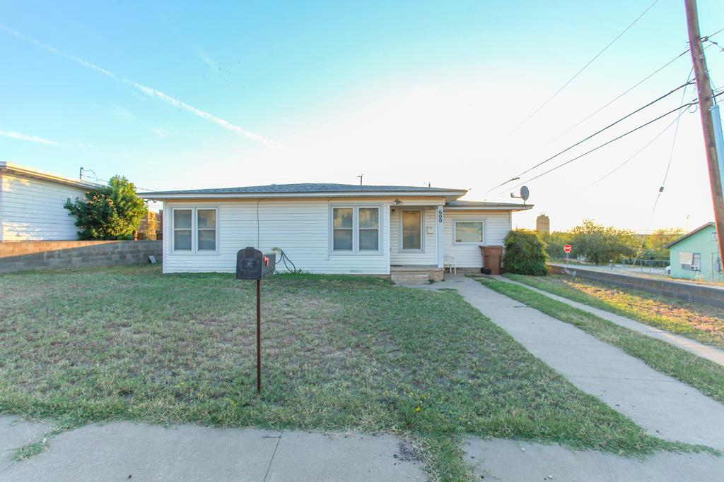 600 Caylor Dr, Big Spring