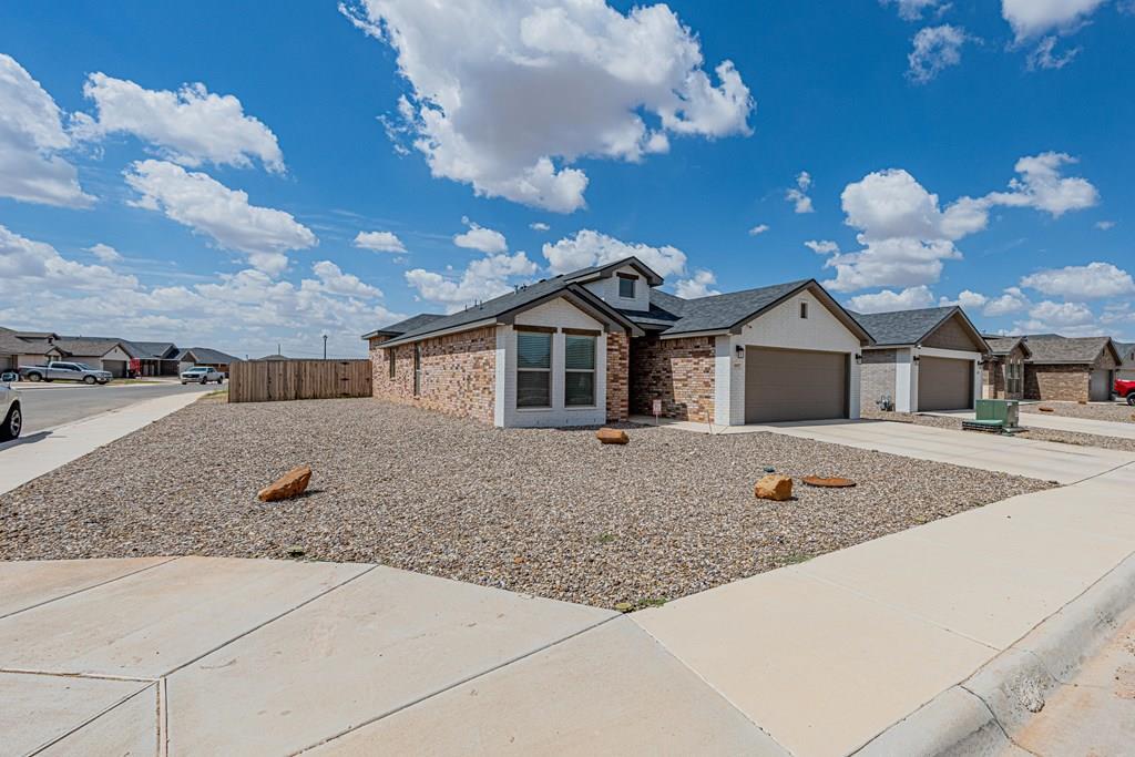 6827 Rio Bravo, Midland