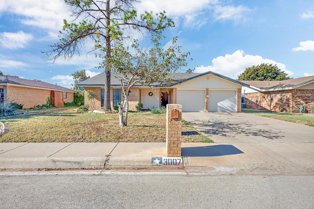 3007 Whittle Way, Midland