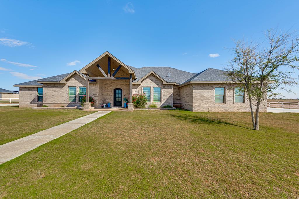 3604 Buena Vida Circle, Midland