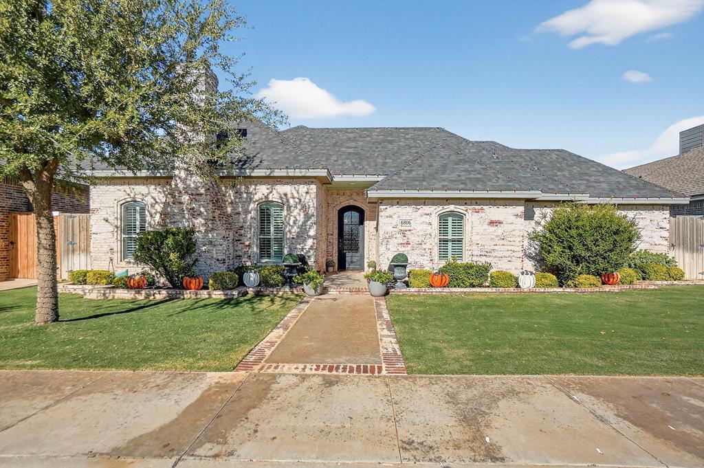 6806 Mosswood Dr, Midland