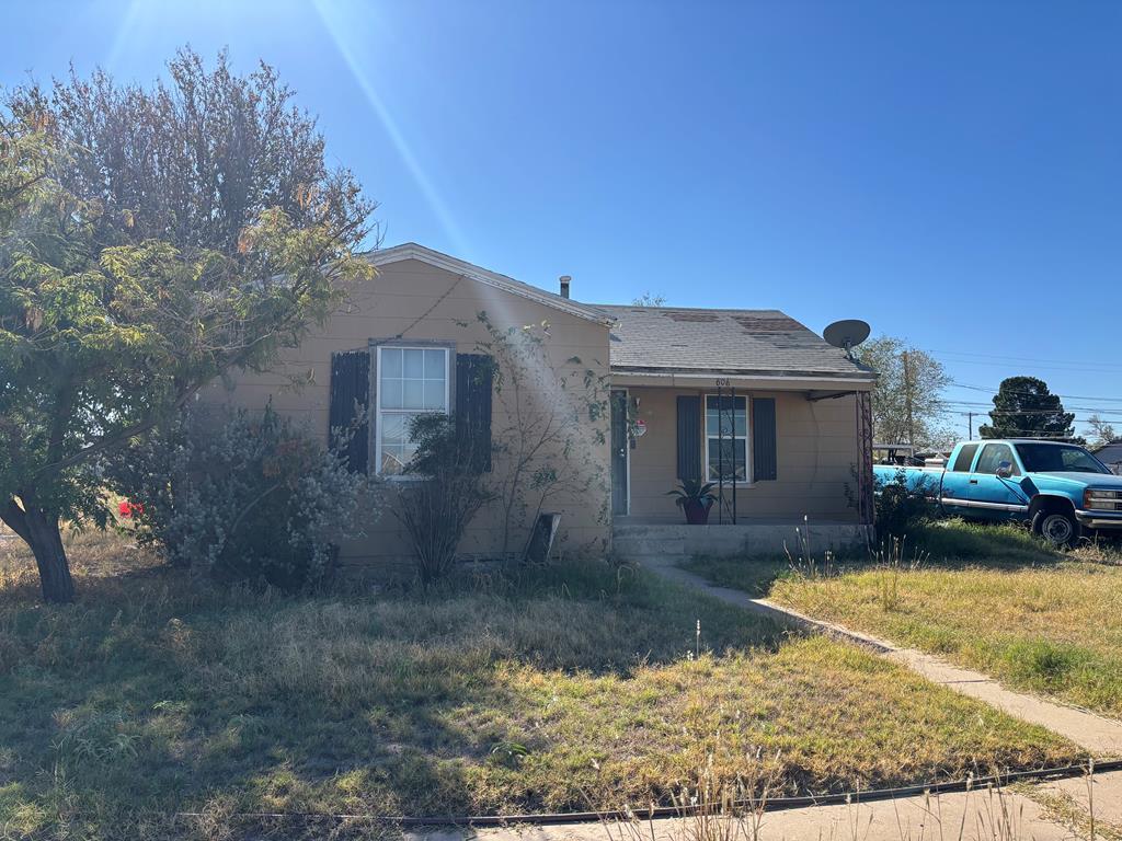 606 12th, Big Spring