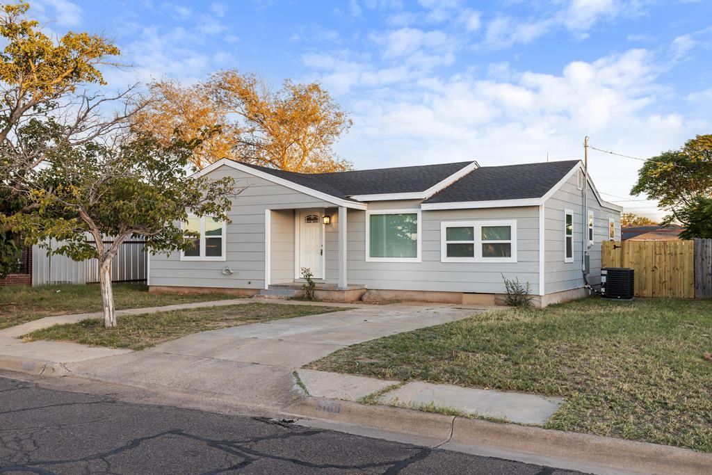 3105 Travis Ave, Midland