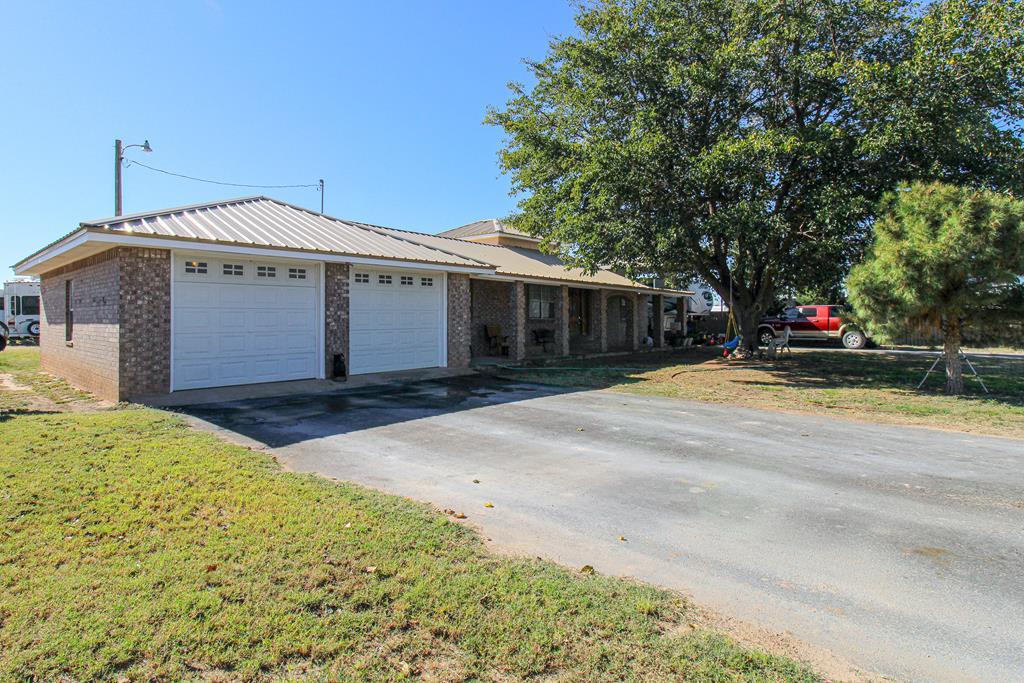 6602 County Rd 98, Midland