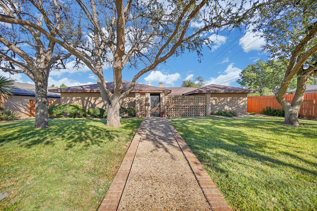 3200 Whitney Dr, Midland