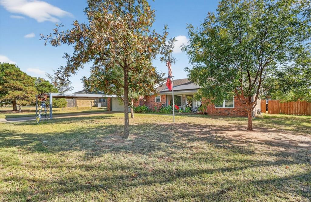 10906 County Rd 107, Midland